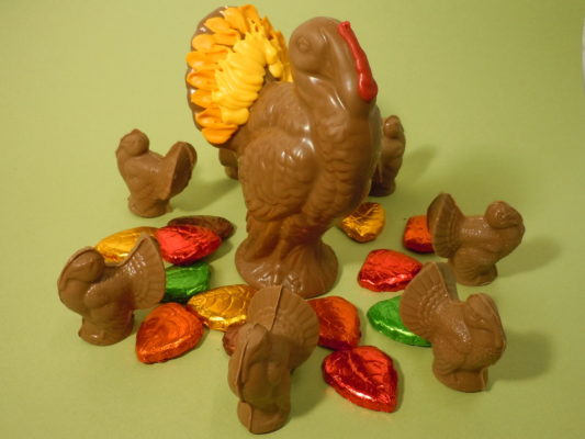 Fabulous Chocolate Thanksgiving centerpiece Turkey & leaves